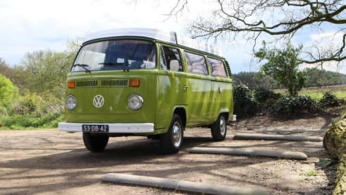 Westfalia – Wonderful Classic Camper Rent! Oldtimer VW minibus hire - T2 Westfalia