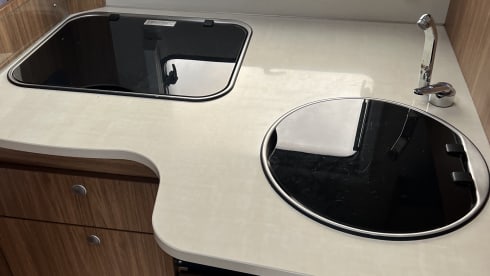 Carado automaat – 4p Carado semi-integrated from 2017
