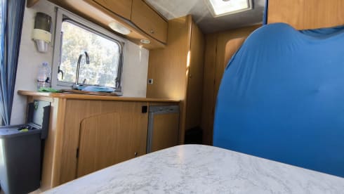 Mycamper – 6-seater attic camper with air conditioning