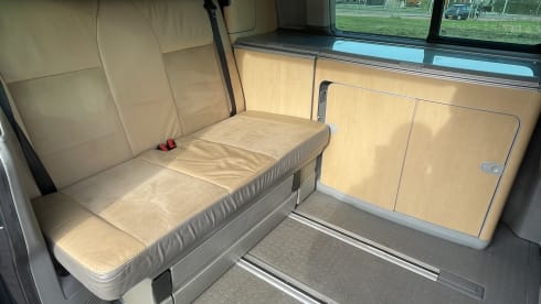 4/5 person Volkswagen campervan 