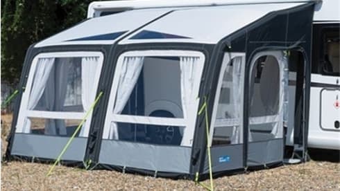 Dakota – 4 berth Autotrail alcove from 2004