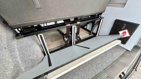 Camella – 4 Berth Volkswagon Transporter T6.1 (Inclusive of Insurance)