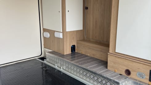 5p Ford alcove from 2021 xxl garage