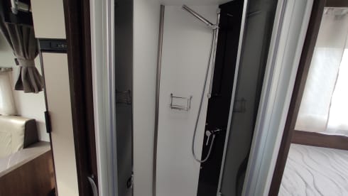 Benny – Nice camper for 4 people from 2022