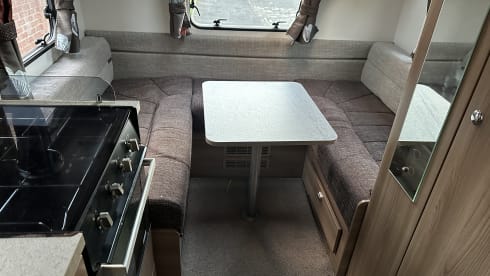 Maddy – 4 berth Fiat Swift Escape 644 from 2014