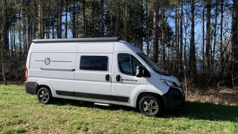 4p Benimar bus from 2024