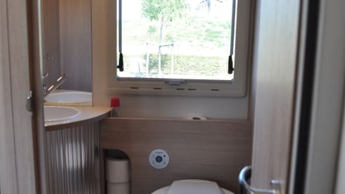 Very spacious family-integrated (new!)