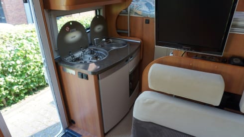 Going to the sun with our luxurious compact camper?
