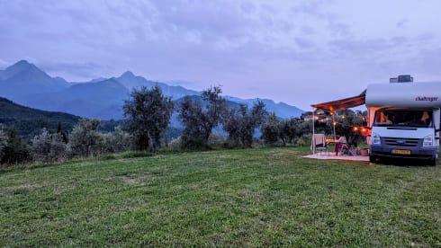 Sfeervolle off-grid gezins alkoof