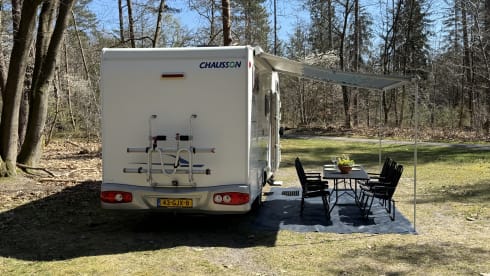 6p Chausson Flash 07 (air conditioning, TV, Apple CarPlay)