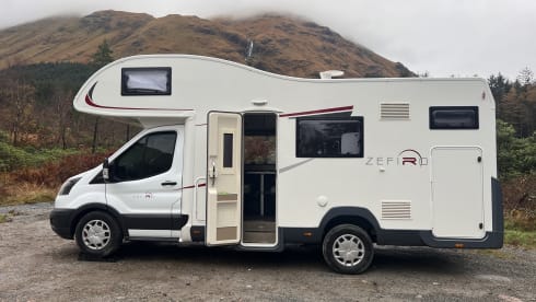 Rascals – 6 berth Ford roller team zefiro 