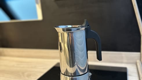 VanDong – Vw Crafter off grid 