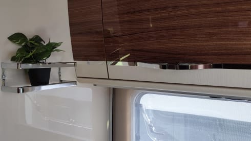 "Flieger" – Semi-integrated top mobile home Euramobil Profila RS ****