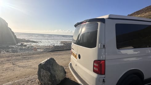 Obi-Van – 4 berth VW Star Wars Themed Lifted 4 x 4 Campervan