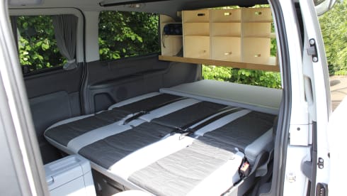 Camper Cruiser – Viano Fun Westfalia - Comfortable and compact cruising with a spacious accommodation.