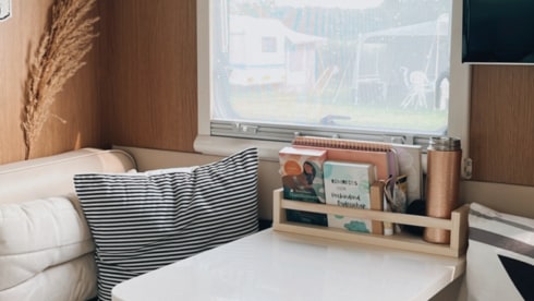 Jai the Camper – Beautiful and trendy 7p Rimor alcove from 2017