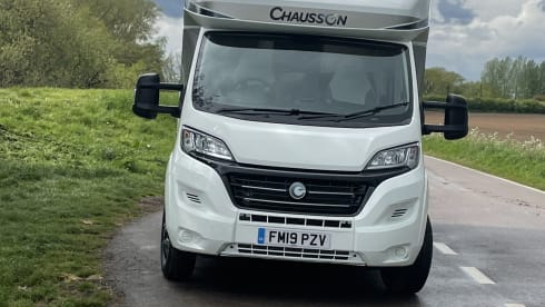 Archie the Automatic – 4 berth Chausson semi-integrated from 2019