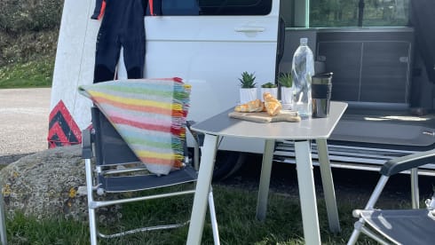 Orca – VW California: Ocean - 4 berth. Automatic