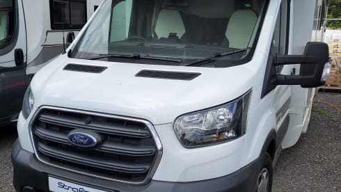 Zefiro 675  – 2024 Roller Team Zefiro 675 automatic 6 berth + 6 seatbelts 