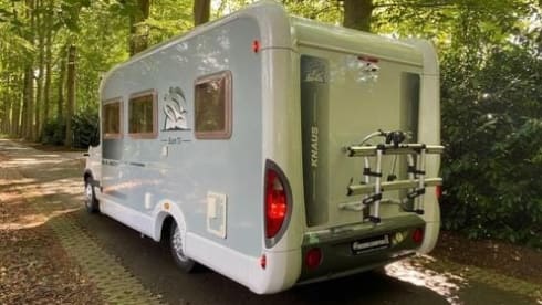 Travel comfortably with our complete Knaus Sun Ti!