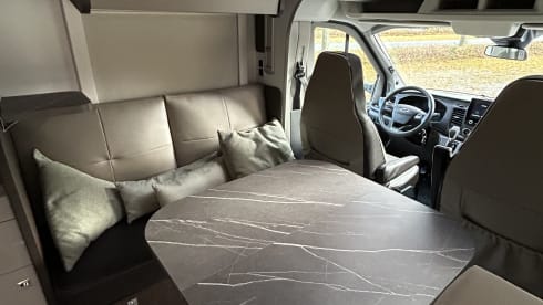 4p Benimar semi-integrated uit 2023