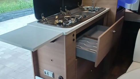 2-person Roller Team bus from 2017