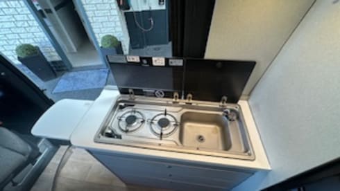 4-seater Mercedes-Benz bus from 2023