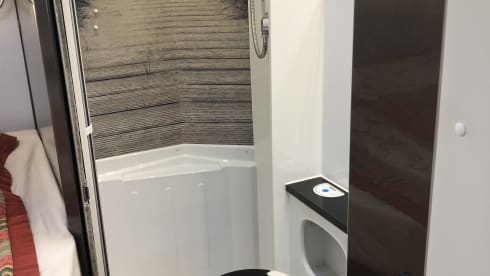 R-Mobil – Enjoy your holiday with automatic and good equipment