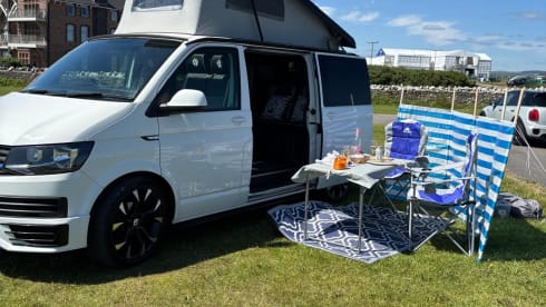 KOJI – 4 berth Volkswagen campervan from 2016
