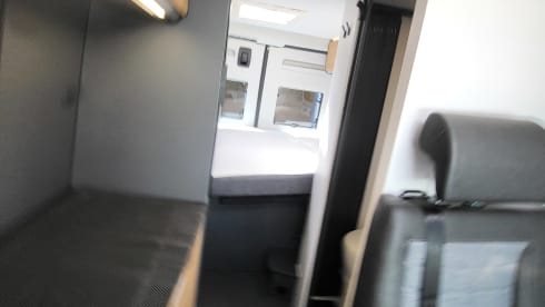 Adria Twin Sport 600 SPB – Chic, luxurious camper van with double bed, navigation system, bicycle rack 80 kg, etc.