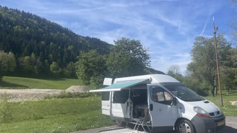 Simpele, betrouwbare camper – 2p Renault campervan from 2012