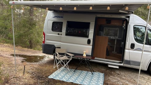 Nimbus 2009 – 3-person Pössl campervan from 2009