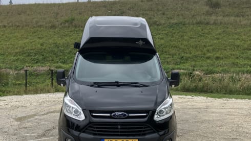 5p Ford Nugget Custom, high top – automatic, air conditioning – compact comfort