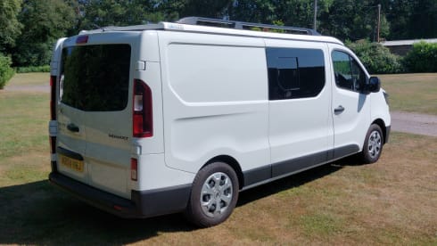 4 berth Trafic campervan - perfect for family adventures