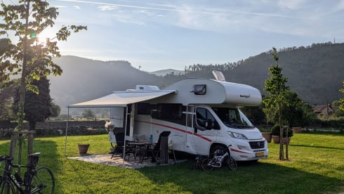 Modern Family Camper 2019 