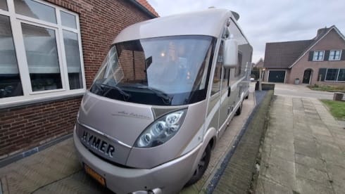 2p Hymer integrated uit 2012