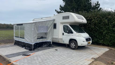 La bella vita – Luxury 6 person Arca Camper