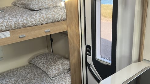 Monty  – 2024 - 6 Berth Autoroller 707 Motorhome