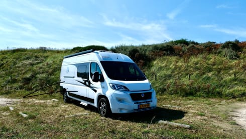 Atmospheric 4p Knaus Boxstar Family bus camper