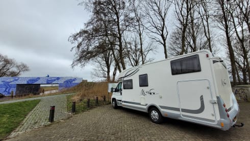 Vakantiehuisje op wielen – Complete 4 persoons off-grid camper