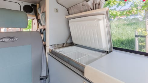 Classic 4p Volkswagen T4 California Westfalia from 2002