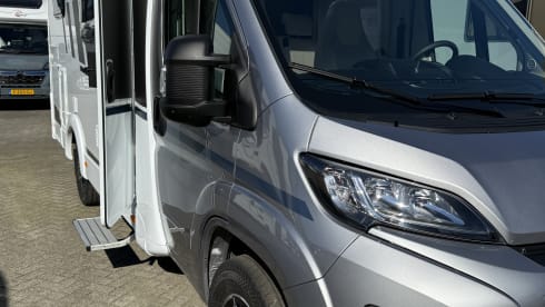 EARLY BOOKING DISCOUNT 2026 3p Carado semi-integrated from 2025