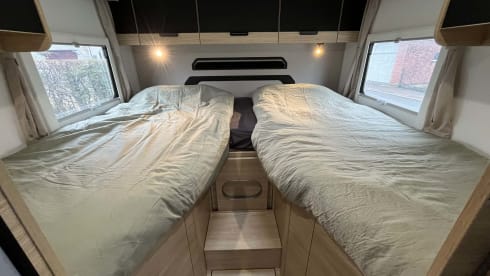 "Reverie" – Linea Titanium 797 Ford 165 AT8V Heavy 3 pers. bwj.2026