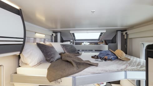 Bavarian Camper 2 – 5 people and still under 7m - the kronos 285TL.