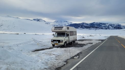Arie – 4p Hymer alcove from 1990
