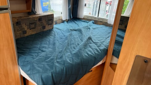 Fiat adriatik 650SL Coral met vast bed 4 persoons