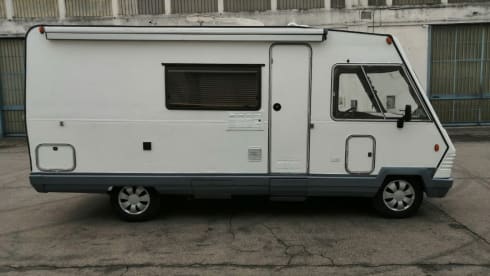 ELNAGH – Motorhome of Freedom