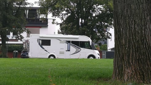 Happy Memories – Langboek korting_Volledig complete zeer luxe inrichting 4per Familie Camper