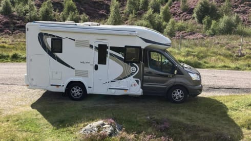 Bumble –  4 Berth Ford Chausson Welcome 
