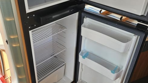 4p Hymer integrated from 2004